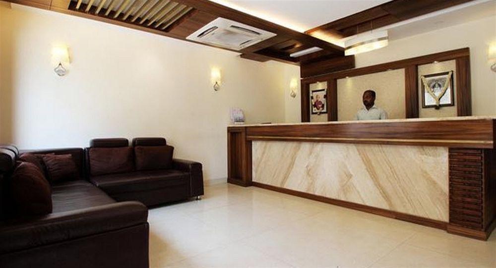 The Gopinivas Grand Hotell Kanyakumari Exteriör bild