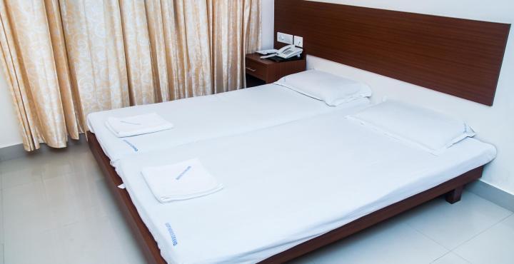 The Gopinivas Grand Hotell Kanyakumari Exteriör bild