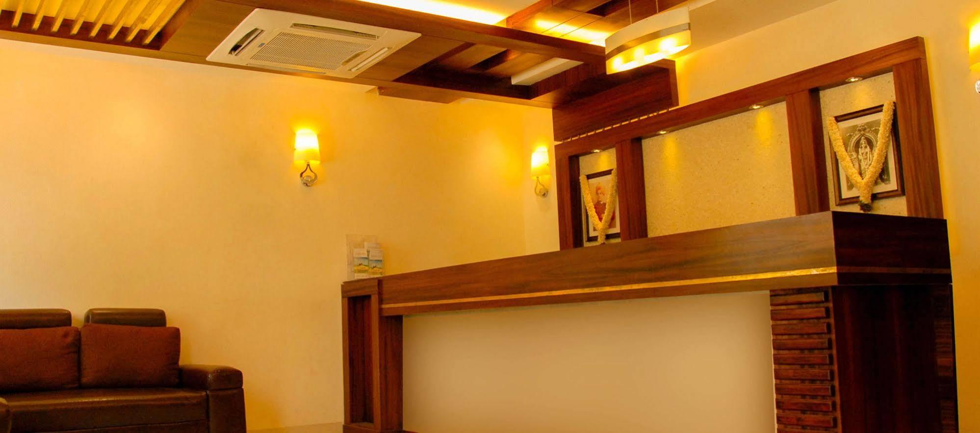 The Gopinivas Grand Hotell Kanyakumari Exteriör bild
